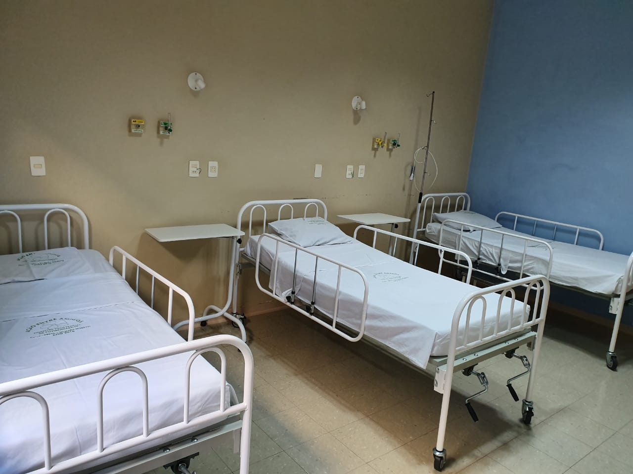 Hospital recebe doações de leitos hospitalares